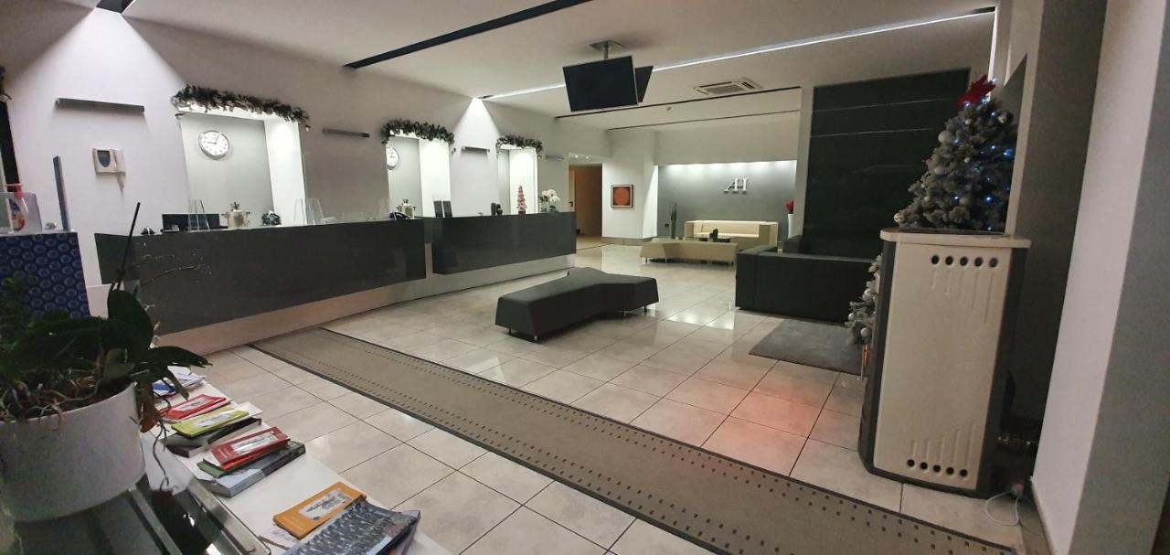 Hotel Artemide Aversa Extérieur photo