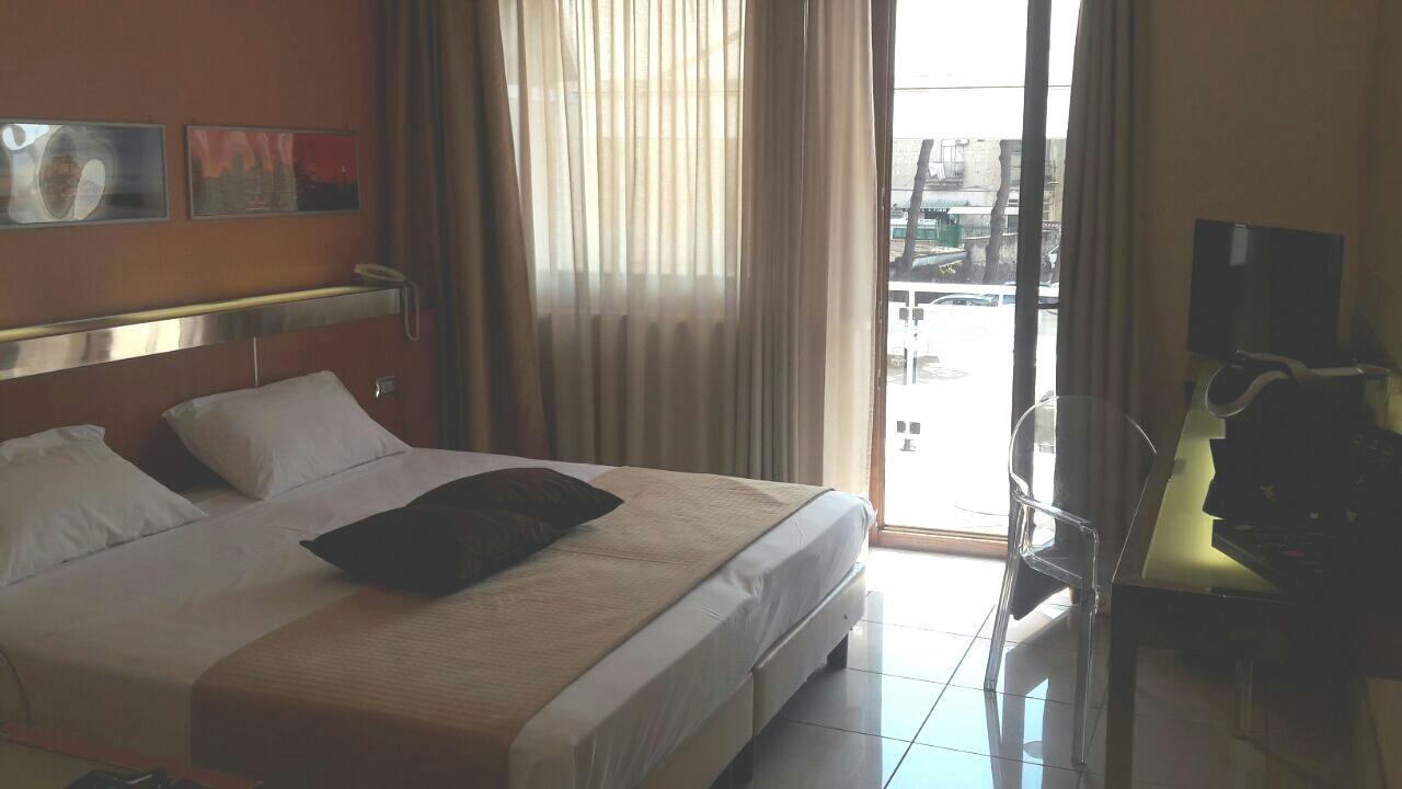 Hotel Artemide Aversa Extérieur photo